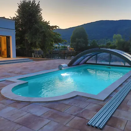 Casa Dellˇ * Bihać