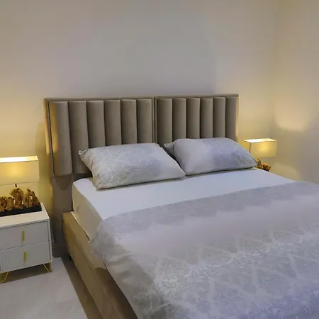 Casa Dellˇ * Bihać