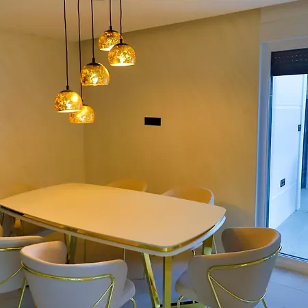 Casa Dellˇ * Bihać