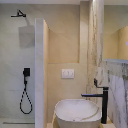 Casa Dellˇ Semesterbostad Bihać