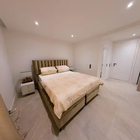 Casa Dellˇ *