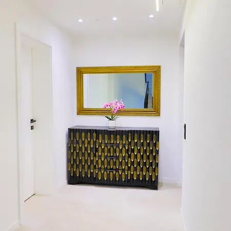 Casa Dellˇ 펜션 Bihać