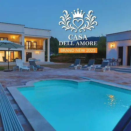 Casa Dellˇ Semesterbostad Bihać